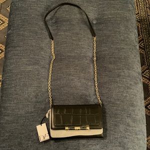 NWT DVF purse wallet on a chain black